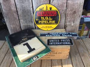 Vintage Metal Signs - National Daily Calendar