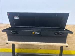 Northern Tool  Equipment Low-Profile Crossover Truck Toolbox with Removable Tray, 69in. x 20in. x 13in., Aluminum, Textured Matte Black, Pull Handle Latches- Scratch and Dent