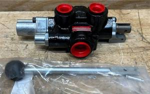 Brand Hydraulics Directional Control Valve, 3,000 PSI #314366 Msrp $129.99