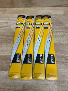DeWalt 12 in. Bi-Metal Hacksaw Blades 32 TPI 2 pk (lot of 4)