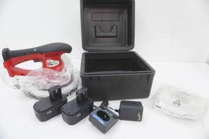Cordless Buffer w2 batteries and charger, and case