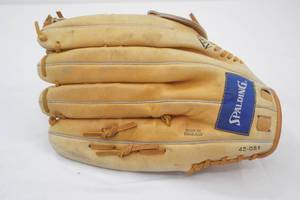 Spalding Softball Glove. Good Condition