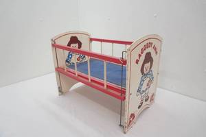 Vintage Raggedy Ann doll Crib