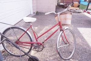 Vintage Sears Roebuck Free Spirit 3-Speed Bicycle. 26