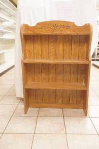 Pressed wood free standing shelf