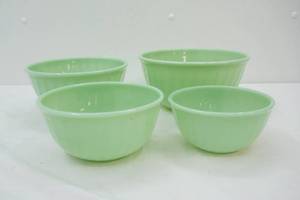 Vintage Anchor Hocking Fire-King Jadeite Green Milk Glass Swirl Mixing Bowls (nesting bowls)