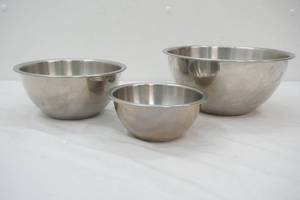 Stainless Steel Mixing Bowls. 3ct Nesting
