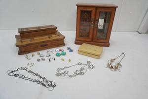 Vintage Wooden Jewelry Boxes