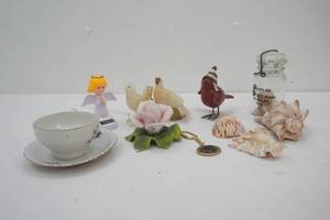 Vintage Sea Shells, hand-carved onyx Bird Statues and Other Collectibles, Uffda Minnesota Keychain