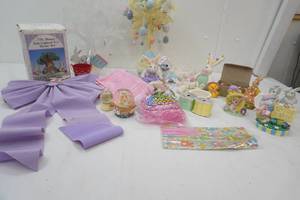 Easter Decor and Collectibles