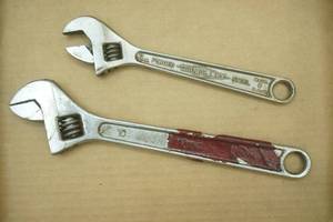 Crescent Wrenches. Diamalloy, WW