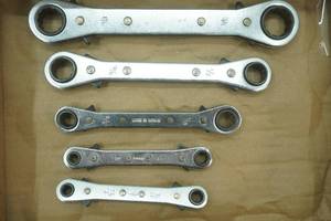 Reversible Ratcheting Double Box End Wrenches