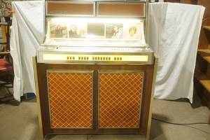 Vintage Seeburg LPC-480 Stereo Jukebox. Circa approx. 1964
