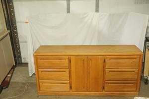 Solid Oak Chest of Drawers 65x16.5x 30 & Tri-Fold Mirror (28-14-14)