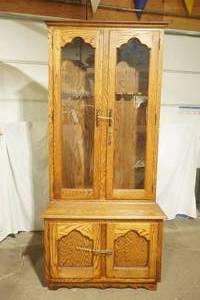 Vintage Oak Gun Cabinet with Keys 36x 22x 80