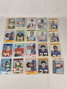 Lot of 20 Vintage 1972 NFL Football Cards Featuring Bob Grim, Spider Lockhart, and Others