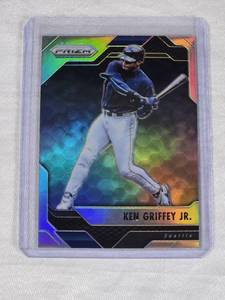 Ken Griffey Jr. 2017 Panini Prizm Silver Holo #27 - Seattle Baseball Card