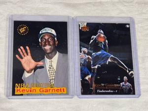 Lot of 2 Kevin Garnett Rookie Cards