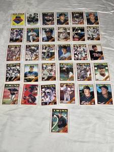 Lot of 31 1988 Topps Minnesota Twins Team Set Baseball Cards Featuring Kirby Puckett and Frank Viola