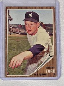 Hall of Famer Whitey Ford 1962 Topps #310 - New York Yankees Vintage Baseball Card