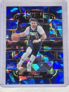 Luka Doncic 2023-24 Panini Select Blue Cracked Ice Prizm #51 - Dallas Mavericks Basketball Card
