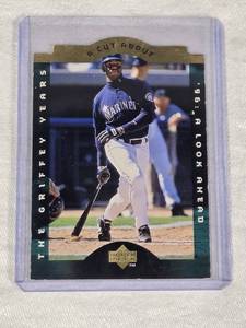 Ken Griffey Jr. 1996 Upper Deck A Cut Above Die Cut #CA10 - Seattle Mariners Baseball Card