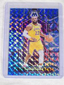LeBron James 2023-24 Panini Mosaic Blue Reactive Prizm #92 - Los Angeles Lakers Basketball Card