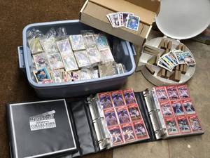 MASSIVE LOT Including 1988 Topps and Donruss Sets, Over 6000 in the tote alone.  3 Binders 2 are full of cards, 1 has some empty sleeves. 1 Plastic Card Holder