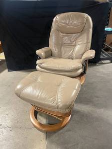 Palliser Leather Recliner Chair with Ottoman