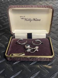 Kelley-Waters Jewels - Vintage Boxed Jewelry Set in Velvet Case