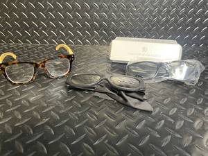 VIZIO Theater 3D Glasses (2 Pairs Inside) & Peepers Reading Glasses (2 Pairs) - Tortoise Shell