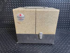 Polaroid 610 Projector in Textured Cloth Case with Original Box