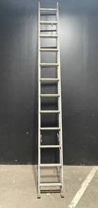 Aluminum Extension Ladder - Tall, Single-Unit, Industrial-Grade