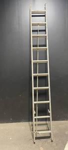 20 Ft Household Type III Extension Ladder - 200 Lb Duty Rating, Max Working Length 17 Ft