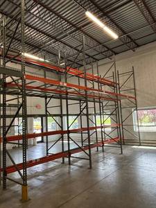 Industrial Pallet Racking System - Steel Uprights and Beams for Warehouse Storage