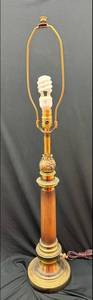 Vintage Stiffel Brass and Oak Table Lamp