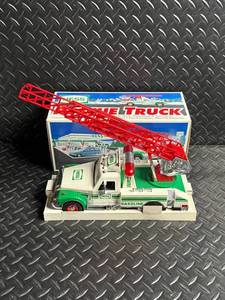 Hess Rescue Truck - Gasoline Service Vehicle with Crane (Boxed)