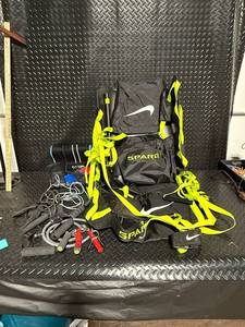 Nike Spark Training Gear Bundle with Waist Eraser Case