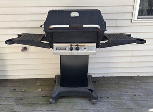 BY - Broilmaster Premium Gas Grill
