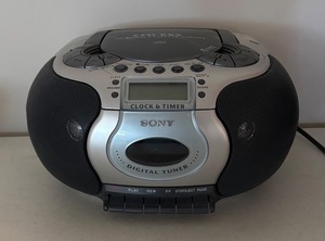 LLBR - Sony CD Radio Cassette-Corder Boombox Model CFD-E55