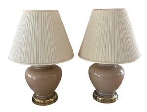 LR - Vintage Pair of Table Lamps