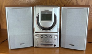 LR - TEAC CDCassette Micro System with 2-Way Speakers Model EX-M3