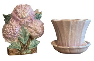 K2 - Vintage McCoy Vintage Lavender Chrysanthemum Planter & Vase