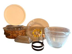 LR - CorningWare & Pyrex Glass Kitchenware Set - Pie Plates, Covered Casserole Dish & 8-Cup Measuring Cup