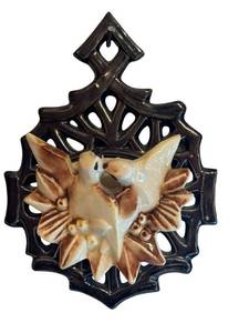 K1 - Vintage McCoy Pottery Lovebirds Wall Pocket - Vintage Ceramic Wall Decor