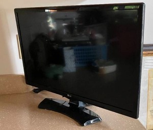LG Television 24 Inch   Model 24LF454B
