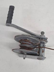 Hand Winch Cable Hoist with Gear-Driven Drum