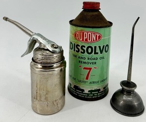 DuPont Dissolvo Tar and Road Oil Remover - Green Can Vintage