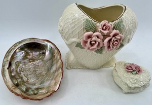 Capodimonte Style Vase &amp Lidded Bowl With Pink Roses - Oyster Shell&nbsp