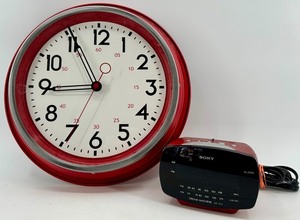 Sony ICF-C111 Dream Machine Clock Radio - AMFM Alarm and Wall Clock